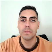 Me gusta cantar y tocar instrumentos de viento, soy Argentino y me gustaría enseñar a cantar a quienes les llegue la música.